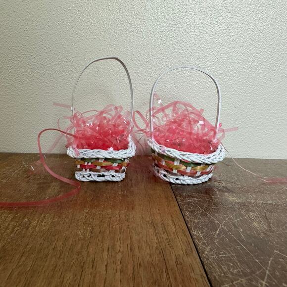 Set of two MINIATURE Woven Wicker Painted Easter Baskets Pink Grass Decor - Picture 9 of 9